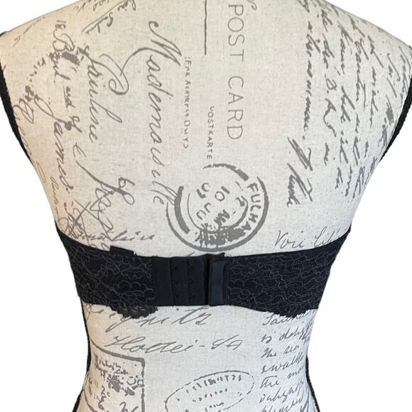 Victoria's Secret Black Dream Angels Bra Size 32DD - Picture 2 of 2